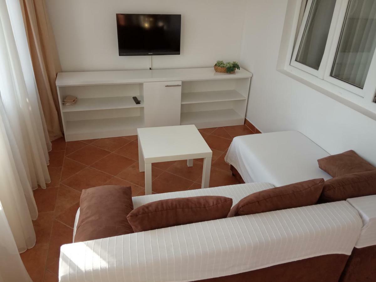 Apartmani Totic Crikvenica Exterior foto